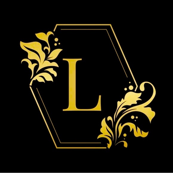 Meet your Posher, Lanie - Picture 1 of 1